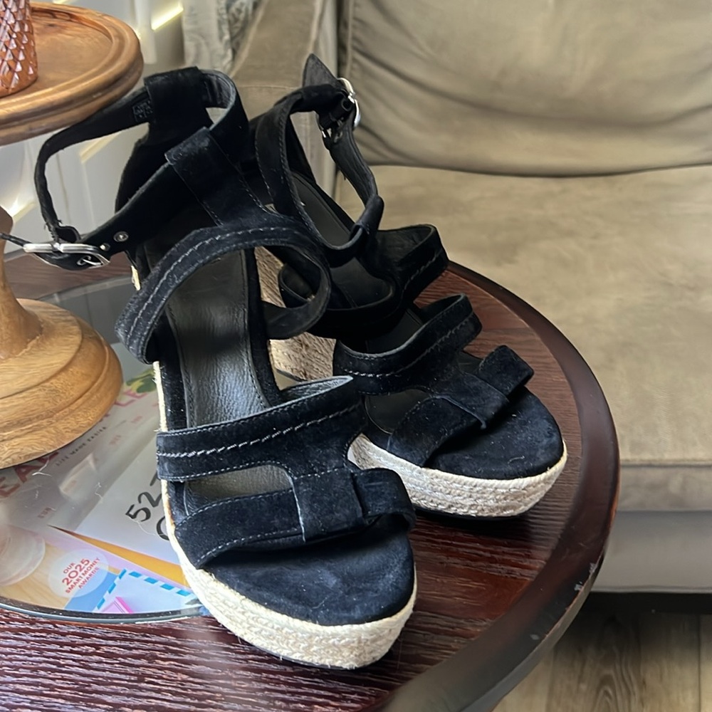 UGG, Lauri Womens Size 9 Wedge Shoes Platform Rope Sandals Style 1000403 Black - Picture 2 of 9